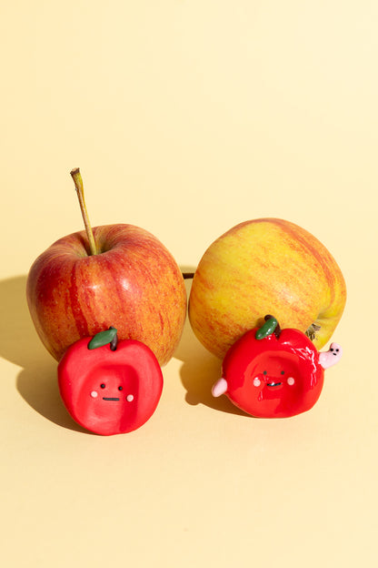 Glatter Apfel-Sorgenstein als sensorischer Stein zum Halten, Rollen und zur Beruhigung der Hände.